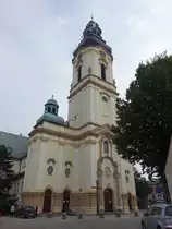 Strzelce Opolskie / Gro� Strehlitz, neubarocke Pfarrkirche St. Laurentius, erbaut von 1904 bis 1907 (13.09.2021)