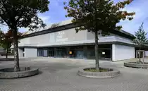 Denzlingen, die gr��te Sporthalle der Stadt steht an der Stuttgarter Stra�e, Okt.2021
