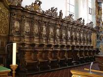 sehenswertes hochbarockes Chorgest�hl in der Klosterkirche von Bad Schussenried/Schwaben, wurde 1715-17 von Georg Anton Machein aus Nu�baumholz geschnitzt, Aug.2004