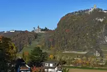 Die drei markanten Sehensw�rdigkeiten im Siebengebirge. Von links nach rechts: Steigenberger Grandhotel Petersberg, Schlo� Drachenburg und der Drachenfels mit Burgruine - 09.11.2021