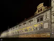 Der in den Jahren 1586 bis 1591 erbaute Lange Gang war Verbindungsbau zwischen dem Residenzschloss und dem Johanneum. Hier zu sehen die Au�enfassade an der Augustusstra�e in Dresden. (April 2014)