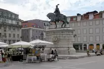 LISBOA (Concelho de Lisboa), 25.08.2019, Pra�a da Figueira mit Reiterstandbild; das Reiterstandbild zeigt K�nig Jo�o I. (1357-1433)