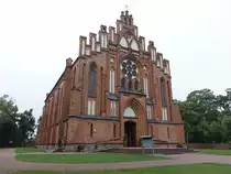 Kamionna, neugotische Pfarrkirche zur unbefleckten Empf�ngnis, erbaut von 1904 bis 1909 durch den Architekten Jozef Pius Dziekonski (05.08.2021)