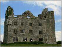 Irland - Co. Clare. Das Lemenagh Castle liegt zwischen Kilfenora und Corofin, an der Kreuzung Richtung Ballyvaughan. Um die 1480 als Schloss ausgewiesen, sp�ter diente es den O'Brian's als Festung.