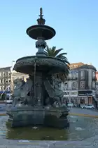 Der L�wenbrunnen (Fonte dos Le�es) in Porto wurde 1886 f�r die �ffentliche Wasserversorgung erbaut. (Januar 2017)