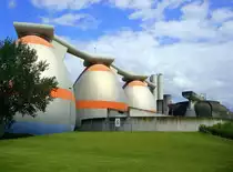 Forchheim, die Faulschlammt�rme im Kl�rwerk, das gewonnene Biogas wird im Werk zur Energiegewinnung genutzt, Juni 2010