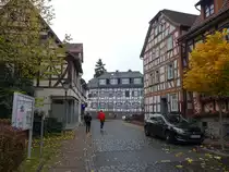 Schotten, Fachwerkh�user in der Kirchstra�e (30.10.2021)