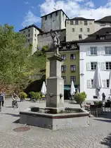 Feldkirch, Montfortbrunnen in der Neustadt Stra�e (03.06.2021)