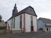 Wenings, evangelische Dorfkirche, Chor 15. Jahrhundert, Langhaus erbaut 1748 durch Benedikt K��ler (30.10.2021)