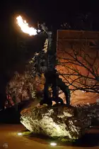 Der feuerspeiende Wawel-Drache ist Teil in der polnischen Volkssage und wurde 1970 in der N�he der Burg aufgestellt.  (M�rz 2014)