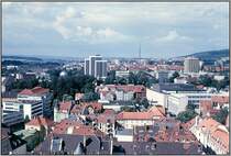 Blick vom einem der T�rme der Johanniskirche �ber die G�ttinger Innenstadt in nordliche Richtung. (Dia-Archiv Alfred Schmidt, Mitte der 80er Jahre)
