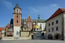Die K�nigliche Basilika und Erzkathedrale der Heiligen Stanislaus und Wenzeslaus am Wawelh�gel hat eine tausendj�hrige Geschichte. (Krakau, April 2014) 