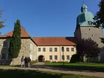 F�rstenau, Schloss und Schlo�kirche St. Katharina, erbaut ab 1817 (10.10.2021)