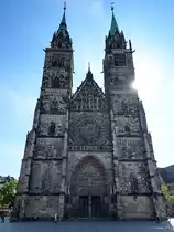 Mit dem Bau der gotischen St. Lorenz Kirche in N�rnberg wurde um 1250 begonnen. (Mai 2017)