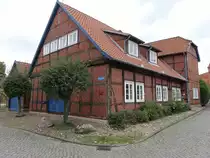 Drakenburg, ehem. Pfarrwitwenhaus in der Burgstra�e, erbaut 1720 (07.10.2021)