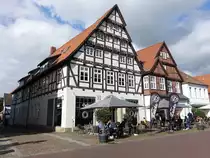 Nienburg / Weser, Fachwerkh�user in der langen Stra�e (07.10.2021)