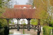 �berdachter Steg �ber die Metter in Bietigheim/Bissingen am 18.04.2008