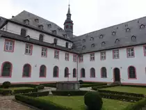 Str�ht, Kloster Sch�nau, gegr�ndet 1126 von Graf Ruprecht I. von Laurenburg, Klostergeb�ude erbaut ab 1723 (30.01.2021)