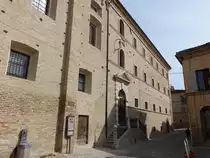 Offida, Monastero di San Marco in der Via Roma, erbaut im 14. Jahrhundert (29.03.2022)