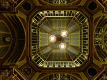 Die �berdachung des Leadenhall Market besteht aus Gusseisen und Glas. (London, September 2013)