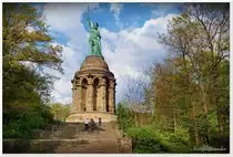 Arminius Denkmal, erinnert an die Varus Schlacht im Jahre 9 im Teutoburger Wald und den damit verbundenen Sieg der Germanen �ber drei r�mische Legionen. Das gut 53 m hohe Denkmal steht auf einer Anh�he im Teutoburger Wald bei Detmold. Mai 2022
