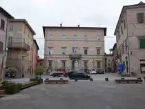 Sant Angelo in Vado, Rathaus in der Via Roma (01.04.2022)