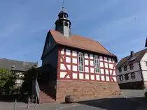 Ernsthausen, evangelische Fachwerkkirche, erbaut 1720 (15.05.2022)