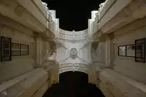 Die kunstvolle Decke des von 1873 bis 1875 erbauten Arco da Rua Augusta. (Lissabon, Januar 2017)