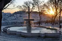 Ein Springbrunnen im Miradouro de S�o Pedro de Alc�ntara. (Lissabon, Januar 2017)