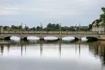 Die Schlossbr�cke in Schwerin. Aufnhame: 17. Juni 2022.