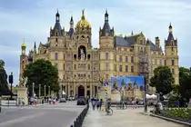 Das Schweriner Schloss war jahrhundertelang die Residenz der mecklenburgischen Herz�ge und Gro�herz�ge und ist heute Sitz des Landtages von Mecklenburg-Vorpommern. Aufnahme: 17. Juni 2022.