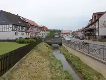 Burghofen, Fachwerkh�user entlang dem Schemmerbach (04.06.2022)