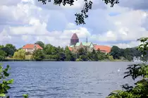 Ratzeburg - Blick �ber den Ratzeburger See auf die Dominsel. Aufnahme: 28. Juni 2022.