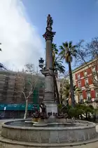 Dieser 1851 erbaute neoklassizistische Brunnen soll an den katalanischen Vizeadmiral Galceran Marquet erinnern. (Barcelona, Februar 2012)
