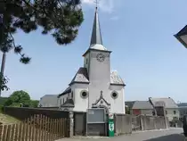 Merkholtz, Pfarrkirche St. Barthelemy in der Stra�e Bei der Kierch (19.06.2022)