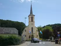 Brouch, Pfarrkirche St. Matthias an der Route de Arlon (20.06.2022)
