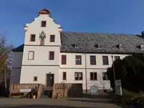 Schloss Ober-M�rlen, erbaut 1569, nach Brand erneuert 1717, heute Rathaus (12.03.2022)