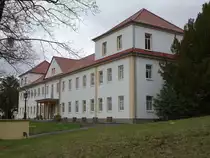 Bad Liebenstein, Wandelhalle und Villa 39 an der Herzog Georg Stra�e (15.04.2022)