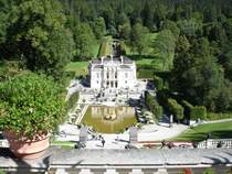 Schlo� Linderhof bei Oberammergau/Bayern,
eins der drei Prachtschl�sser des Bayernk�nigs Ludwig II, erbaut 1869-86,
Aug. 2007
