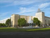 Karl-Marx-Allee
BERLIN
2007