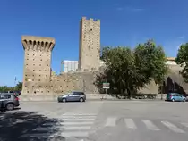 Lanciano, Torre Montanare und Kirche Santa Giovina an der Via Silvio Spaventa (16.09.2022)