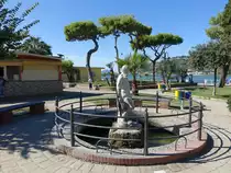 Bacoli, Brunnen im Park Villa Comunale (22.09.2022)