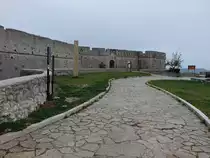 Monte Sant Angelo, Castello Normanno, erbaut in der ersten H�lfte des 9. Jahrhunderts durch den Bischof von Benevento (26.09.2022)