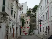 Vieste, Treppe und H�user in der Via Perrone (26.09.2022)