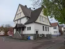 Bersrod, Rathausgeb�ude am Lindenplatz (30.04.2022)