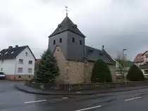 Bortshausen, evangelische Kirche, Chorturmkirche aus dem 13. Jahrhundert (30.04.2022)