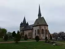 Christenberg, Pfarrkirche St. Martin, romanisches Langschiff und Westturm aus dem 11.�Jahrhundert, sp�tgotischer Chor von 1520 (01.05.2022)