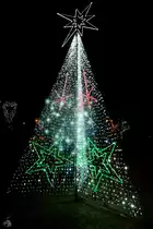 Weihnachtsbeleuchtung irgendwo in der Innenstadt von Lissabon. (Dezember 2016)