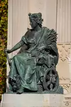 Diese bronzene Skulptur war Anfang November 2022 im Retiro-Park Madrid zu sehen.