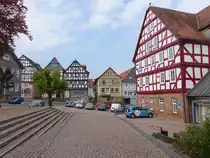 Wetter, historische Fachwerkh�user am Marktplatz (01.05.2022)